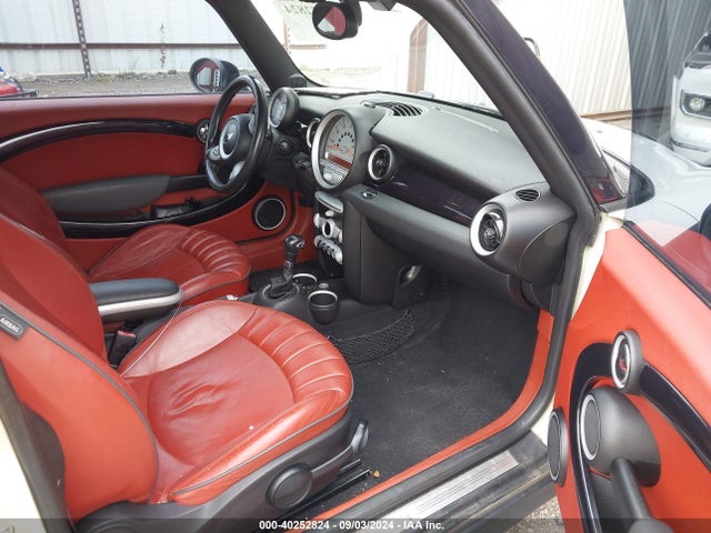 2007 MINI COOPER S WMWMF735X7TL88702 Photo 4