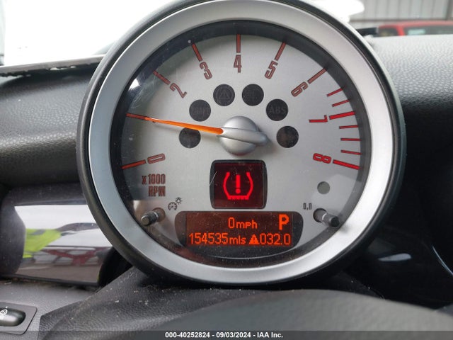 2007 MINI COOPER S WMWMF735X7TL88702 Photo 6