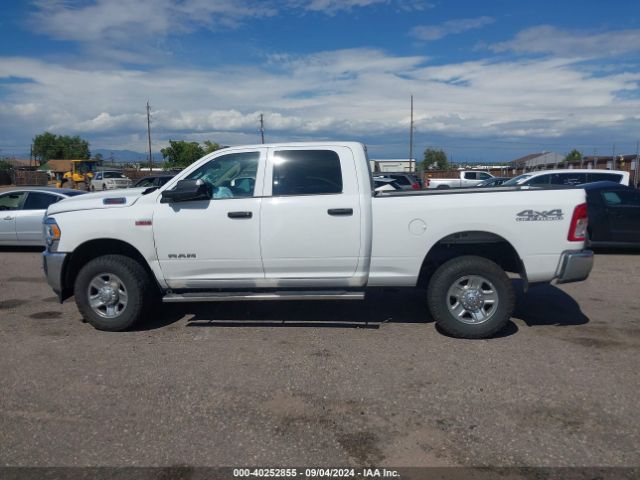 3C6UR5CJ3KG512575 RAM 2500 Tradesman  4x4 6'4 Box