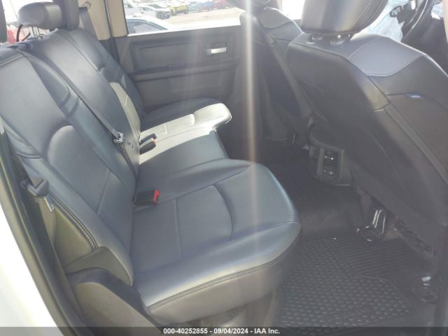 3C6UR5CJ3KG512575 RAM 2500 Tradesman  4x4 6'4 Box