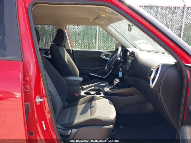 KNDJ23AU8L7035902 KIA SOUL LX