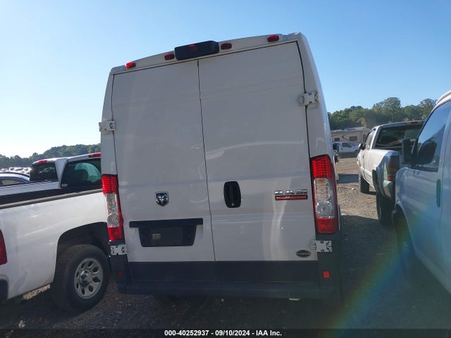 3C6TRVDG0JE148947 RAM Promaster 2500 High Roof 159 Wb