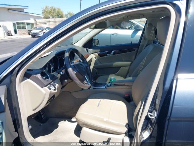 WDDGF4HB1EA965404 Mercedes-Benz C 250 Luxury/sport
