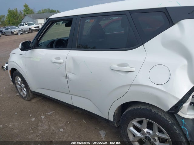 KIA SOUL LX 2022 KNDJ23AU4N7834689 Image 15