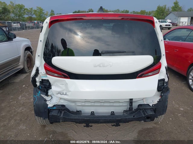 KIA SOUL LX 2022 KNDJ23AU4N7834689 Image 17