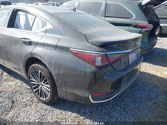 Lexus ES 300H 2024 58ADA1C11RU040977 Image 3