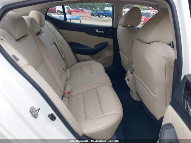 1N4AA6AV0KC365610 Nissan Maxima 3.5 Platinum