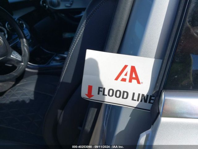 55SWF4KB8FU028801 Mercedes-Benz C 300 4matic/luxury 4matic/sport 4matic