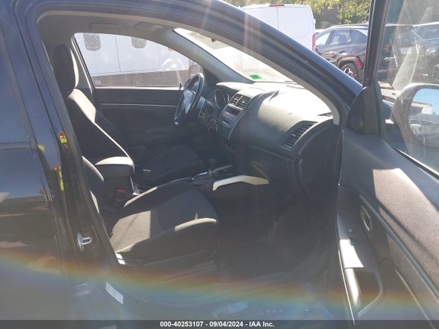 2011 MITSUBISHI OUTLANDER SPORT JA4AP3AU0BZ018588 Photo 4