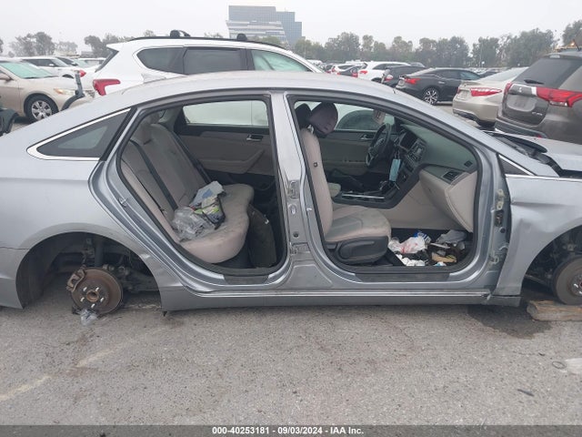 Hyundai Sonata 2017 5NPE24AF0HH589656 Image 6