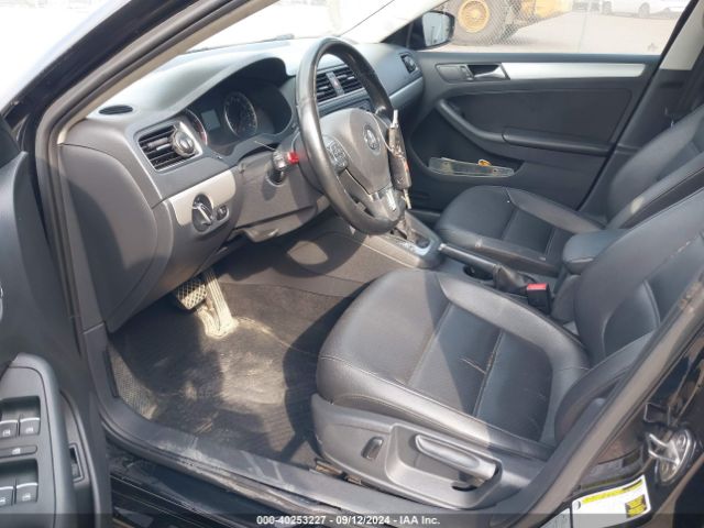 3VWD07AJXEM317321 Volkswagen Jetta 1.8t Se