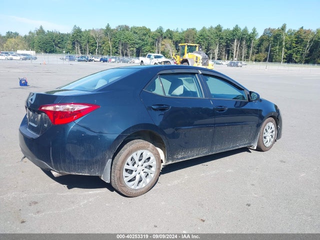 Toyota COROLLA LE 2018 2T1BURHE4JC008501 Image 4