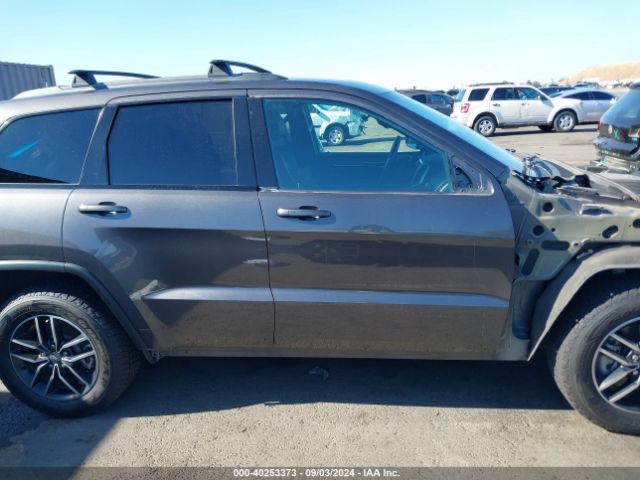 1C4RJFLT1JC244592 Jeep Grand Cherokee Trailhawk 4x4