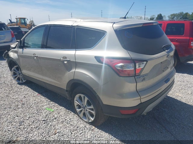 Ford ESCAPE SE 2017 1FMCU9GD7HUD82378 Image 3