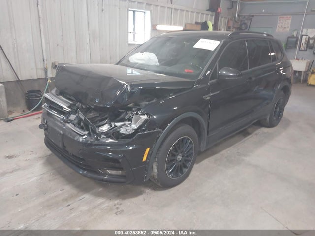 3VV2B7AX2LM117623 Volkswagen Tiguan 2.0t Se/2.0t Se R-line Black/2.0t Sel