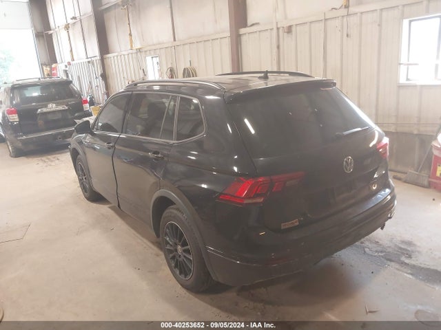 3VV2B7AX2LM117623 Volkswagen Tiguan 2.0t Se/2.0t Se R-line Black/2.0t Sel