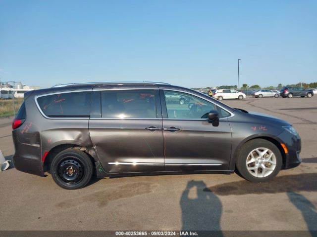 2C4RC1EG1HR507050 Chrysler Pacifica Touring-l Plus