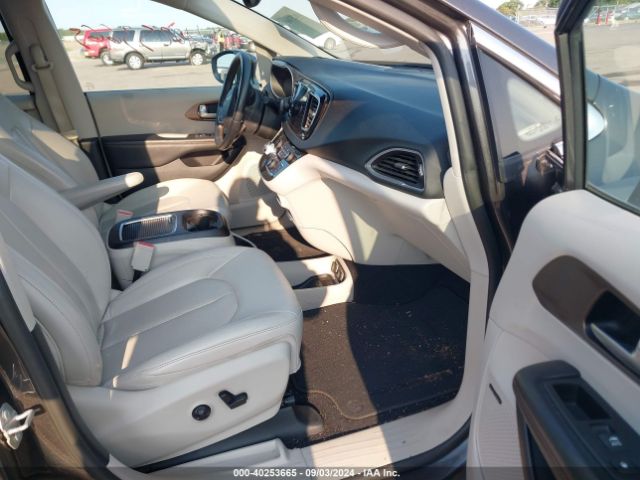 2C4RC1EG1HR507050 Chrysler Pacifica Touring-l Plus