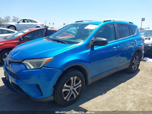 Toyota RAV4 LE 2016 2T3BFREV3GW431440 Image 2
