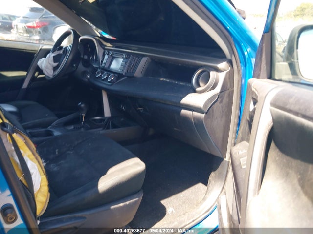 Toyota RAV4 LE 2016 2T3BFREV3GW431440 Image 5