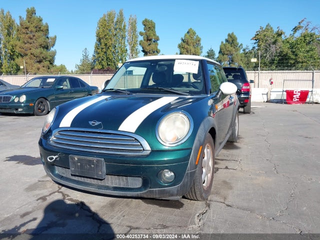 2009 MINI COOPER WMWMF335X9TU73115 Photo 5