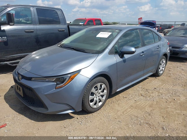 Toyota COROLLA LE 2022 5YFEPMAE1NP332139 Image 2
