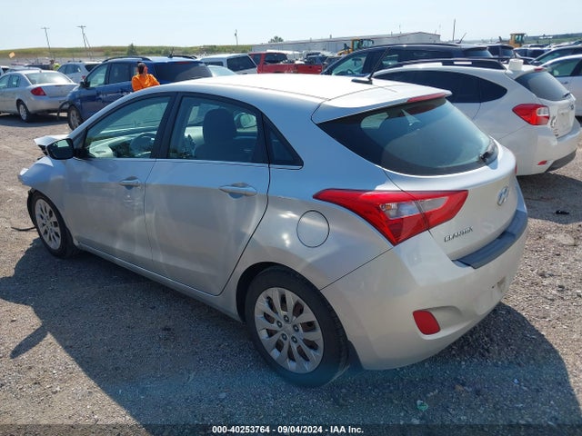 Hyundai ELANTRA GT 2016 KMHD35LH3GU283337 Image 3