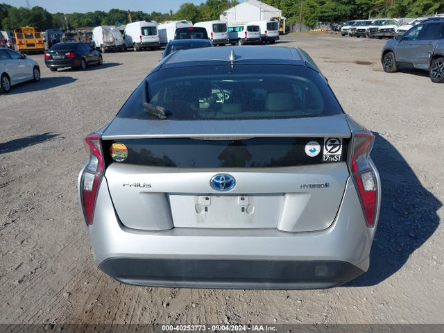Toyota Prius Three 2016 JTDKARFU0G3518753 Image 16
