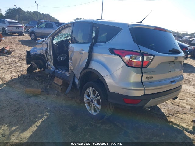 Ford ESCAPE SE 2017 1FMCU0GD5HUE29113 Image 3