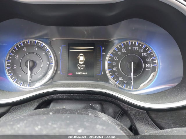 1C3CCCAB1FN579571 Chrysler 200 Limited