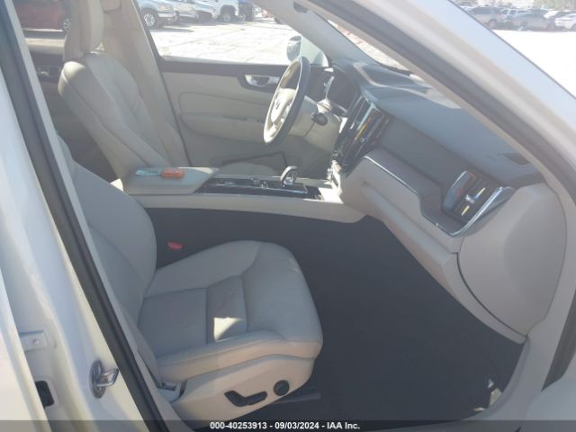 YV4L12DK1N1074365 Volvo Xc60 B5 Momentum