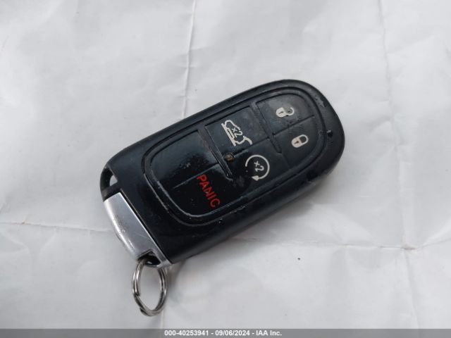 1C4PJMDX4KD158198 Jeep Cherokee Limited 4x4