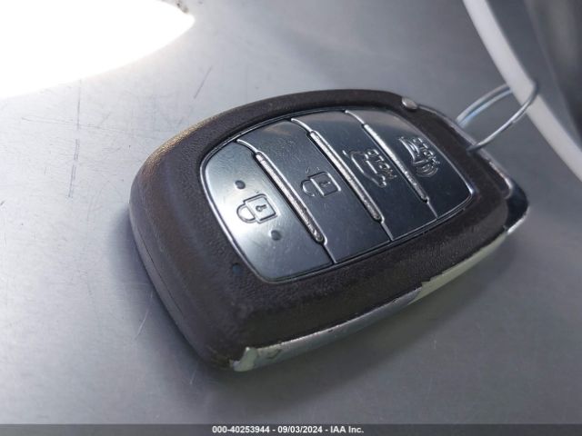 KM8J33A27HU569635 Hyundai Tucson Value