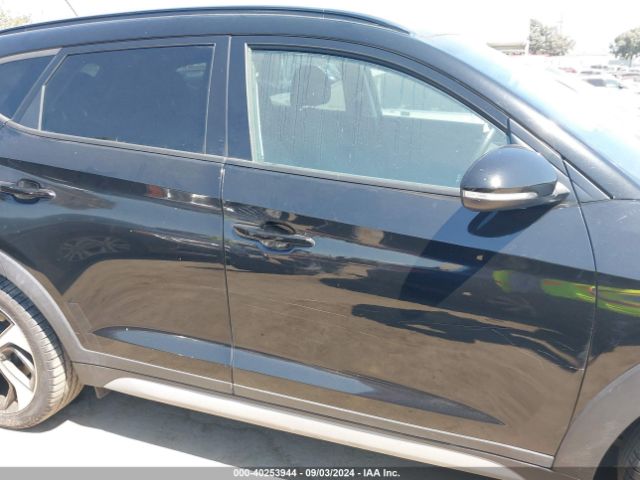 KM8J33A27HU569635 Hyundai Tucson Value