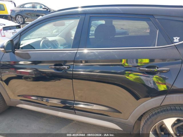 KM8J33A27HU569635 Hyundai Tucson Value
