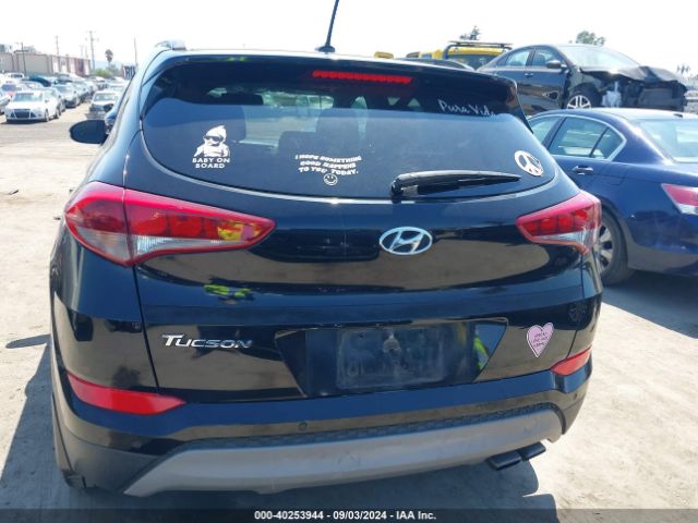 KM8J33A27HU569635 Hyundai Tucson Value