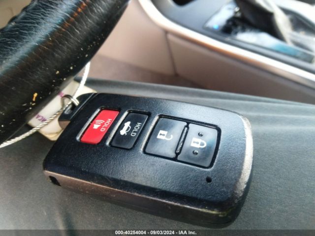 4T1BF1FK3HU796524 Toyota CAMRY XLE