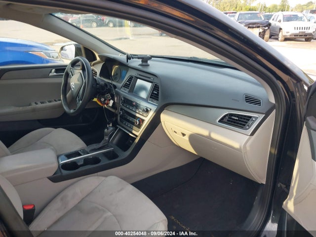 Hyundai SONATA SE 2016 5NPE24AFXGH421148 Image 5