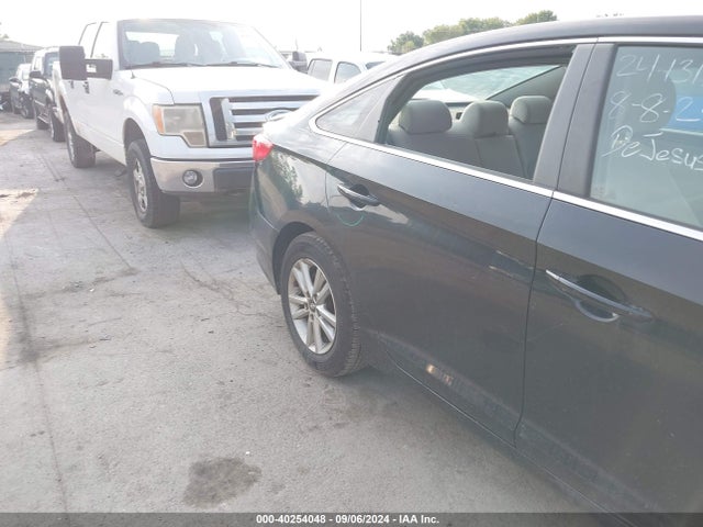 Hyundai SONATA SE 2016 5NPE24AFXGH421148 Image 6