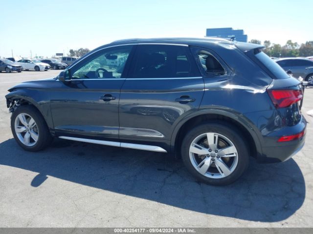 WA1BNAFY1J2202925 Audi Q5 2.0t Premium/2.0t Tech Premium