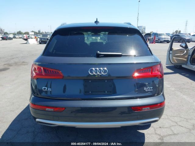 WA1BNAFY1J2202925 Audi Q5 2.0t Premium/2.0t Tech Premium