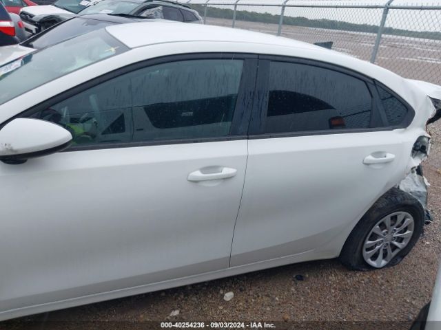 3KPF24ADXLE190818 KIA FORTE FE