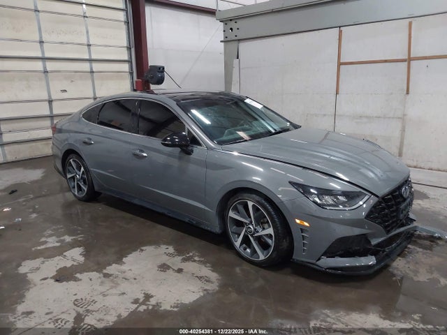 Hyundai Sonata Sel Plus 2022 KMHL44J25NA225360 main image