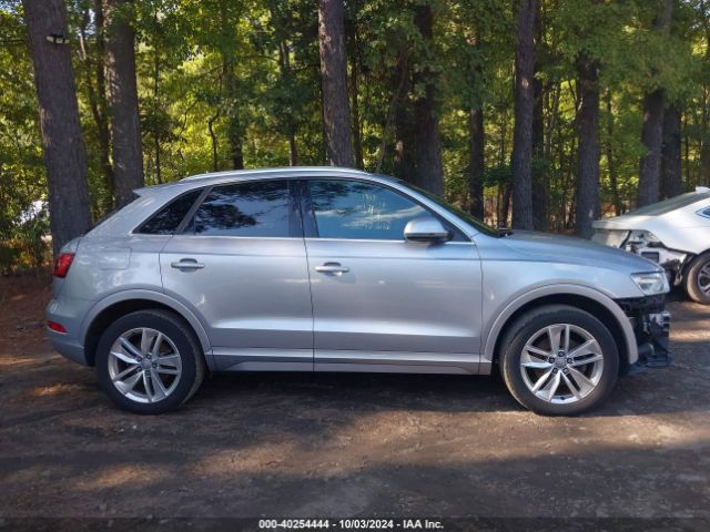 WA1JCCFS1HR006574 Audi Q3 2.0t Premium