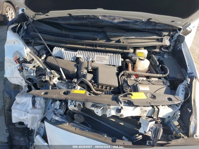 Toyota Prius Three 2014 JTDKN3DU0E1765347 Image 10