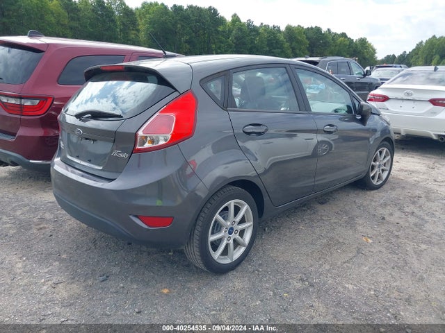 Ford FIESTA SE 2019 3FADP4EJ9KM107088 Image 4