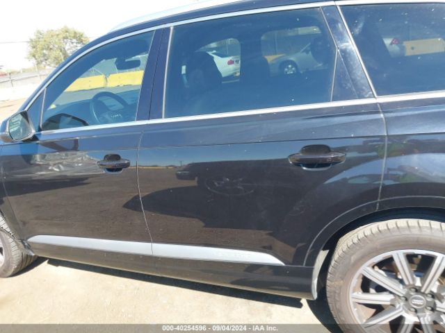 WA1VAAF78HD015356 Audi Q7 3.0t Premium