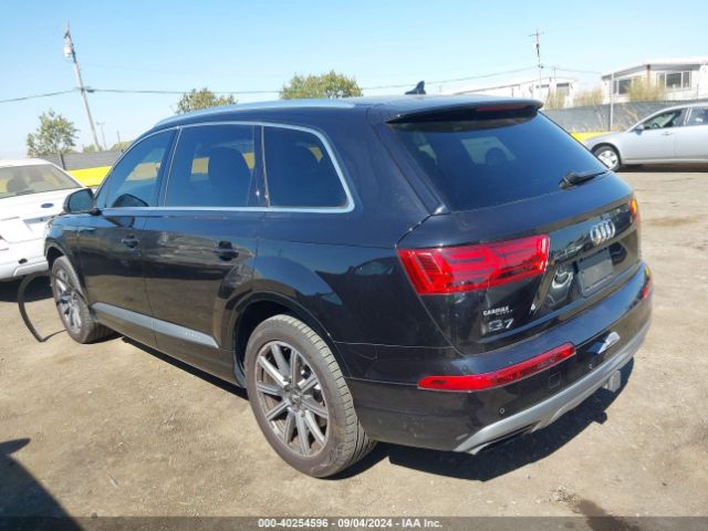 WA1VAAF78HD015356 Audi Q7 3.0t Premium
