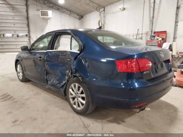 3VWD17AJ2EM428619 Volkswagen Jetta 1.8t Se
