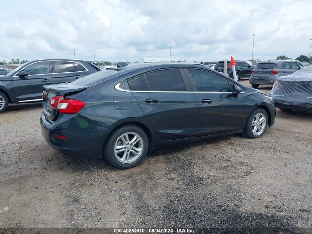 Chevrolet Cruze Lt Auto 2017 3G1BE5SM2HS560042 Image 4